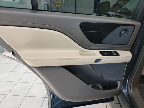 Used 2024 Lincoln Aviator Reserve w/ Elements Package Plus image 34