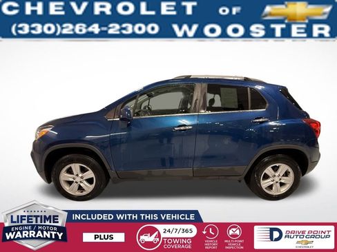Used 2020 Chevrolet Trax LT w/ LT Convenience Package image 3