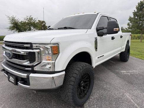 Used 2022 Ford F250 XL w/ STX Appearance Package AWD/4WD image 2