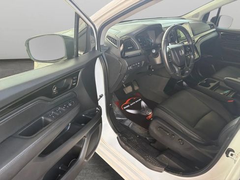 Used 2022 Honda Odyssey Touring image 11