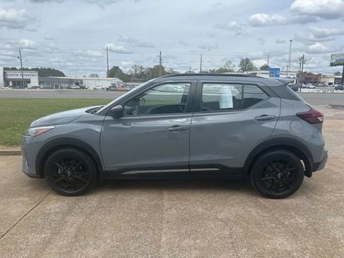 Used 2024 Nissan Kicks SR FWD image 4