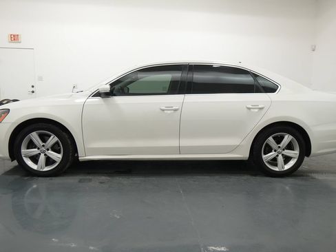 Used 2015 Volkswagen Passat 1.8T Limited Edition FWD image 4