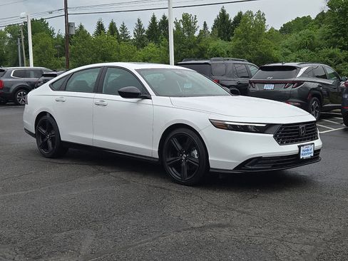 Used 2026 Honda Accord Sport image 4