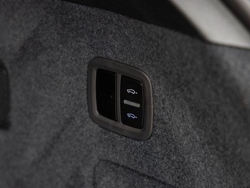 Certified 2024 Porsche Cayenne Turbo GT image 43