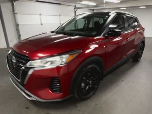 Used 2023 Nissan Kicks SV FWD image 4