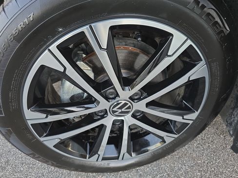 Used 2024 Volkswagen Jetta Sport image 31