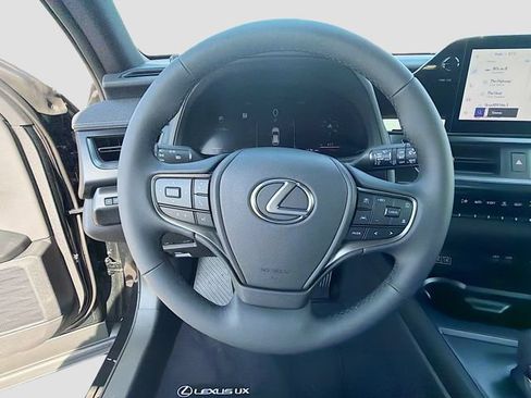 New 2026 Lexus UX 300h FWD image 39
