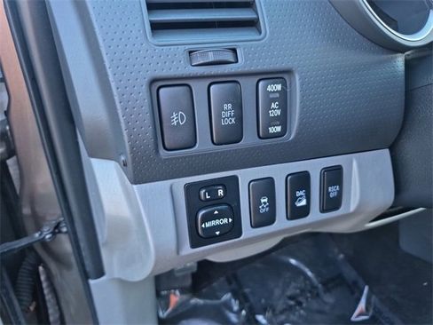 Used 2014 Toyota Tacoma 4x4 Double Cab w/ TRD Off-Road Package image 22