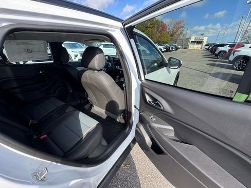 New 2026 Chevrolet Trax LT w/ Driver Confidence Package image 21