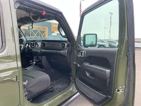 Used 2023 Jeep Wrangler Unlimited Sport AWD/4WD image 36