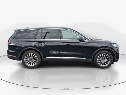 Used 2023 Lincoln Aviator AWD w/ Premium Package image 2
