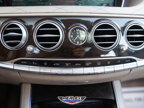 Used 2017 Mercedes-Benz S 550 Sedan image 33