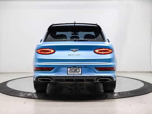 Used 2022 Bentley Bentayga Speed AWD/4WD image 3