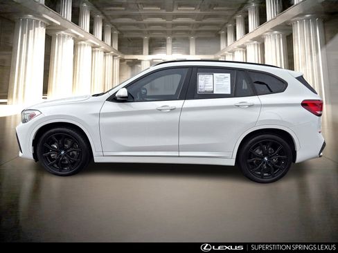 Used 2021 BMW X1 xDrive28i w/ M Sport Package image 7