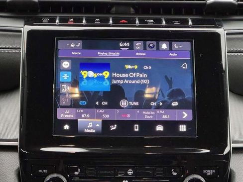 New 2026 Jeep Grand Cherokee Laredo X AWD/4WD image 3