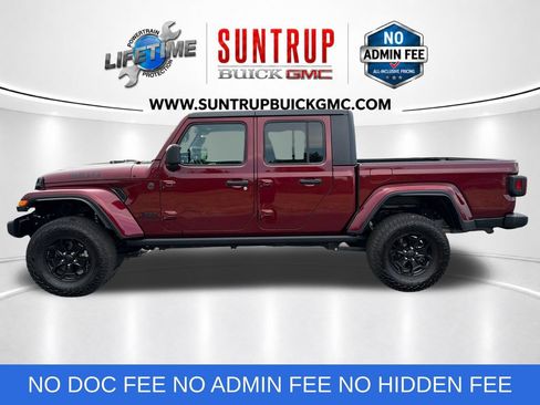 Used 2022 Jeep Gladiator Sport AWD/4WD image 2