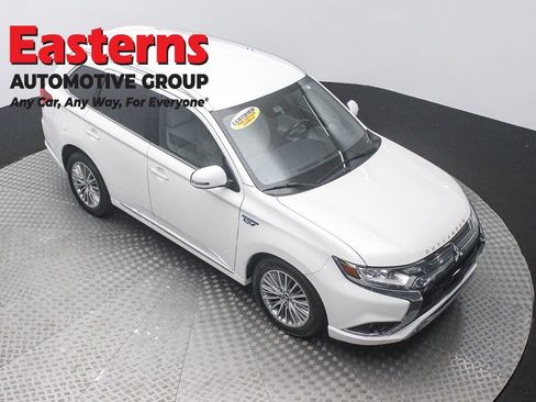 Used 2020 Mitsubishi Outlander SEL AWD/4WD image 3
