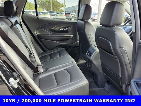 Used 2022 GMC Terrain SLT w/ Elevation Edition image 15