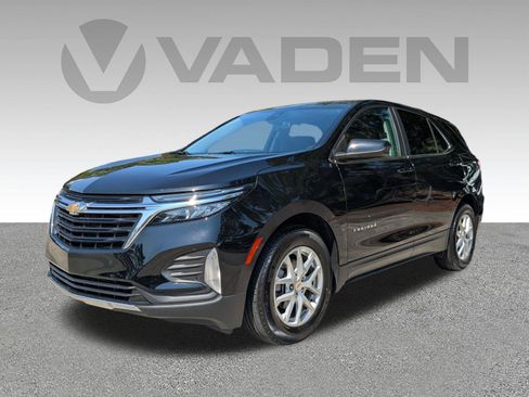 Used 2022 Chevrolet Equinox LT image 2