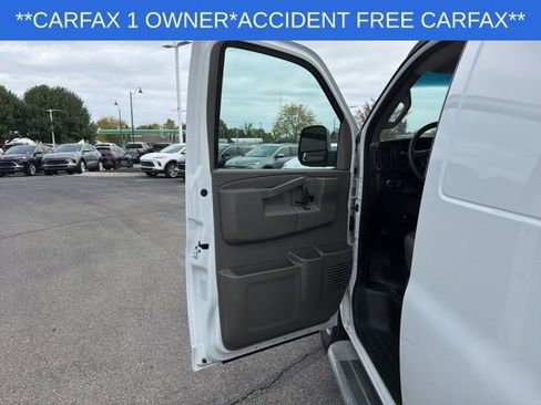 Used 2024 Chevrolet Express 2500 w/ Driver Convenience Package image 21