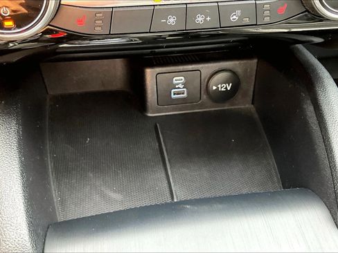 Used 2022 Ford Escape SEL FWD image 32