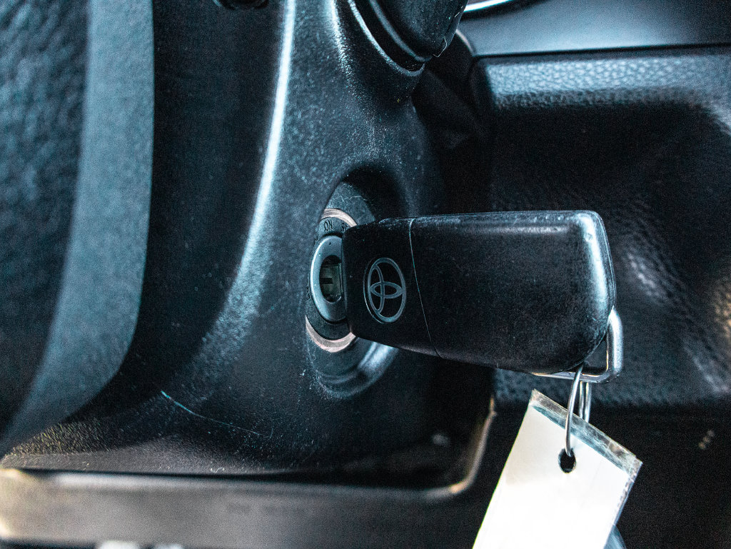 Used 2019 Toyota Camry LE FWD image 32