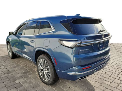 New 2026 Buick Enclave Avenir image 4