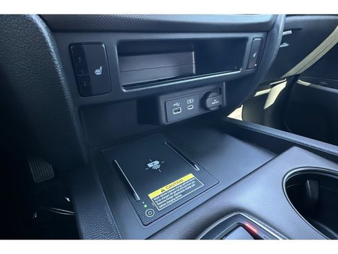 Used 2025 Honda Passport TrailSport image 31