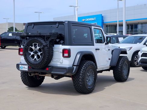 Used 2022 Jeep Wrangler Rubicon AWD/4WD image 10