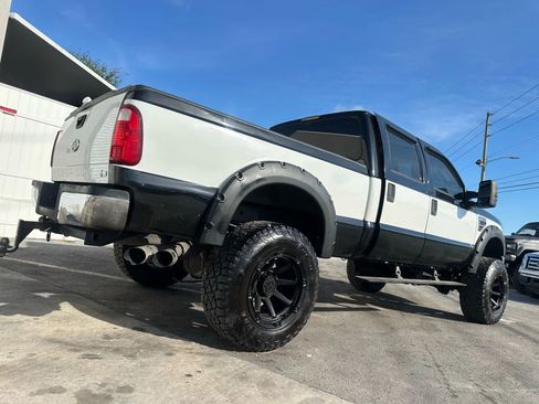 Used 2010 Ford F250 XLT image 2