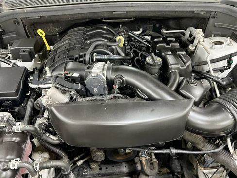 Used 2017 Jeep Grand Cherokee Laredo w/ Quick Order Package 2BE RWD image 24