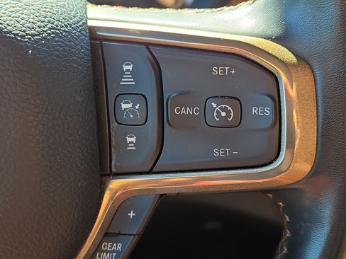 Used 2023 RAM 1500 Limited AWD/4WD image 25