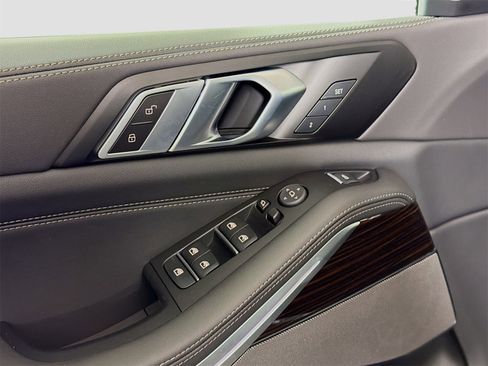 New 2026 BMW X5 xDrive40i w/ M Sport Package image 21