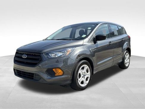 Used 2019 Ford Escape S image 3