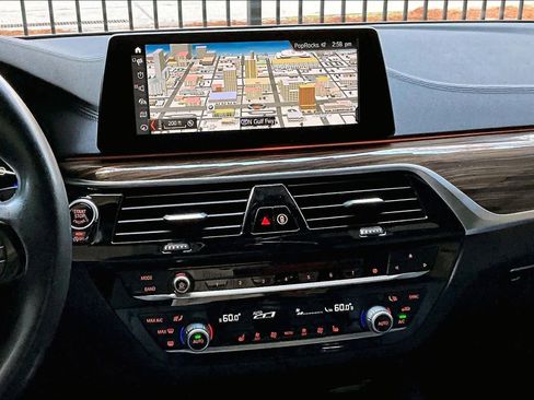 Used 2017 BMW 530i image 6