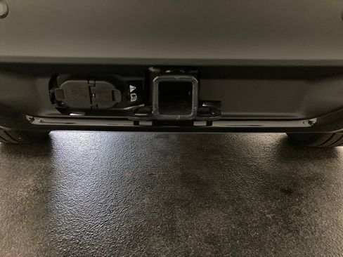 New 2026 Ford Explorer ST-Line w/ ST-Line Street Pack AWD/4WD image 10