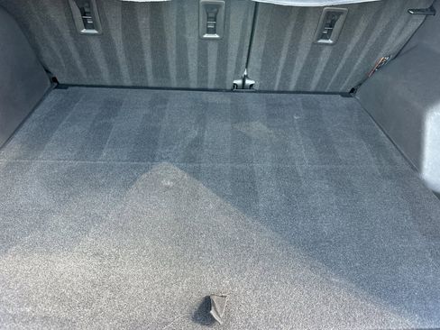 Used 2022 Chevrolet Equinox LS FWD image 16