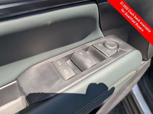 New 2026 GMC Terrain AT4 w/ Technology Package II AWD/4WD image 17