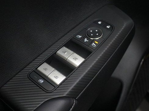 New 2026 Mitsubishi Outlander SE image 15