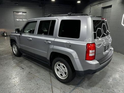 Used 2016 Jeep Patriot Sport w/ Power Value Group AWD/4WD image 4