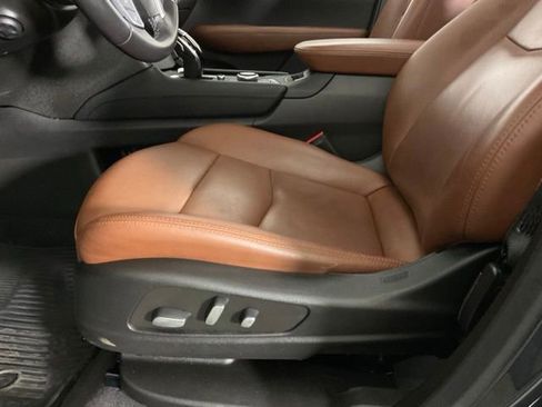 Used 2022 Cadillac XT5 Premium Luxury w/ Technology Package AWD/4WD image 30