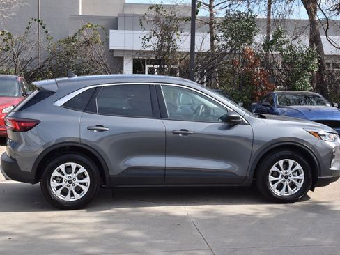 Used 2023 Ford Escape Active image 6