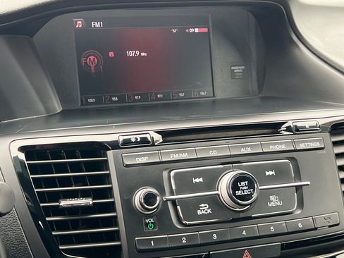 Used 2017 Honda Accord Sport image 17