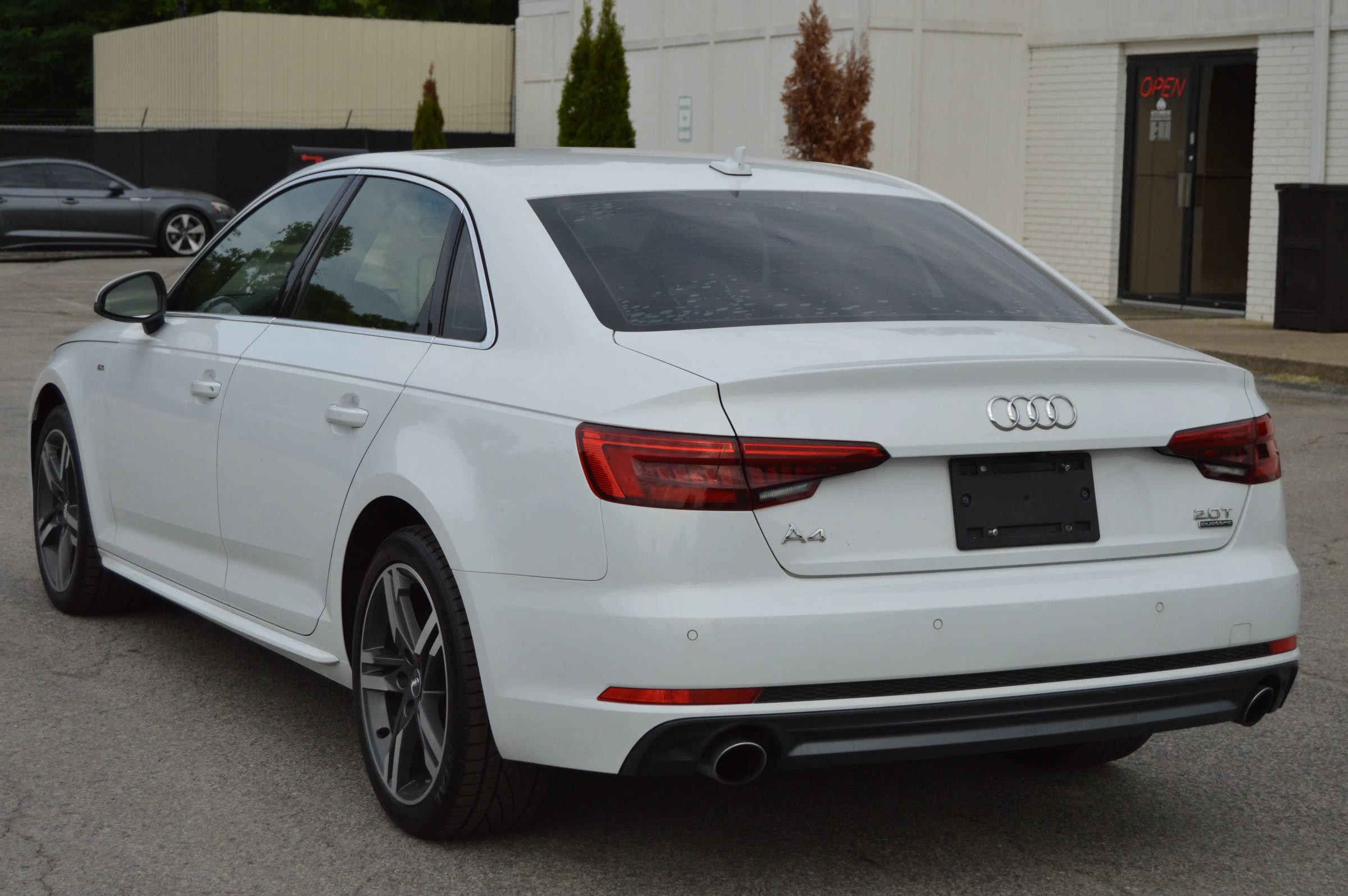 Used 2017 Audi A4 2.0T Premium Plus w/ Premium Plus Package AWD/4WD image 3