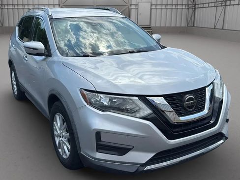 Used 2020 Nissan Rogue SV image 7