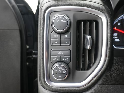 Used 2021 Chevrolet Silverado 1500 LT w/ Diesel Off-Road Package AWD/4WD image 25