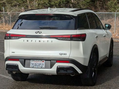 Used 2025 INFINITI QX60 Luxe w/ Black Edition image 5