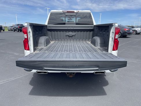 Used 2019 Chevrolet Silverado 1500 RST AWD/4WD image 23