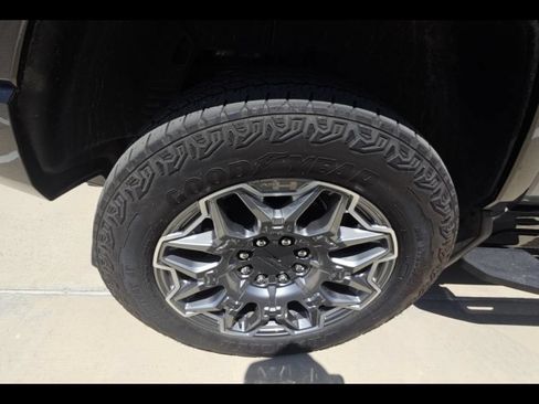 Used 2025 GMC Hummer EV 3X AWD/4WD image 10