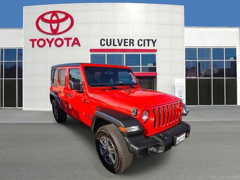 Used 2023 Jeep Wrangler Sport S image 1